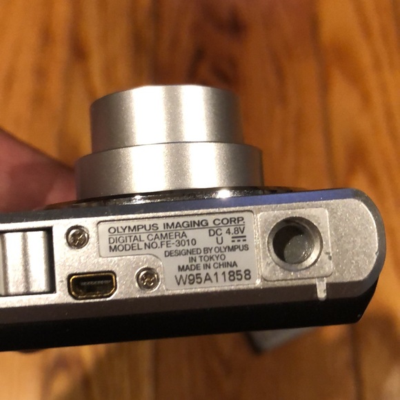 Olympus digital camera 12 mega pixels - Picture 2 of 4